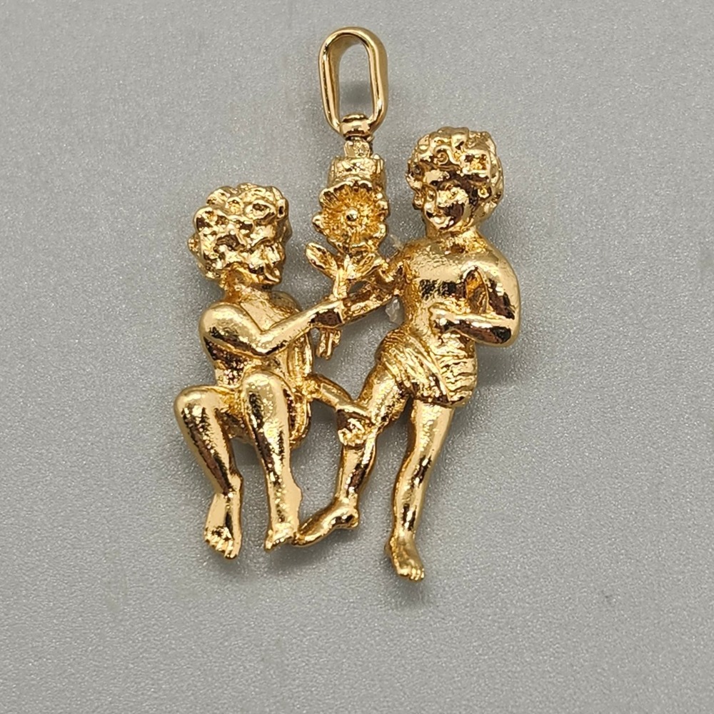 Cherub Putti Angel Pendant 1.25" Gold Tone Figural Mythological Jewelry